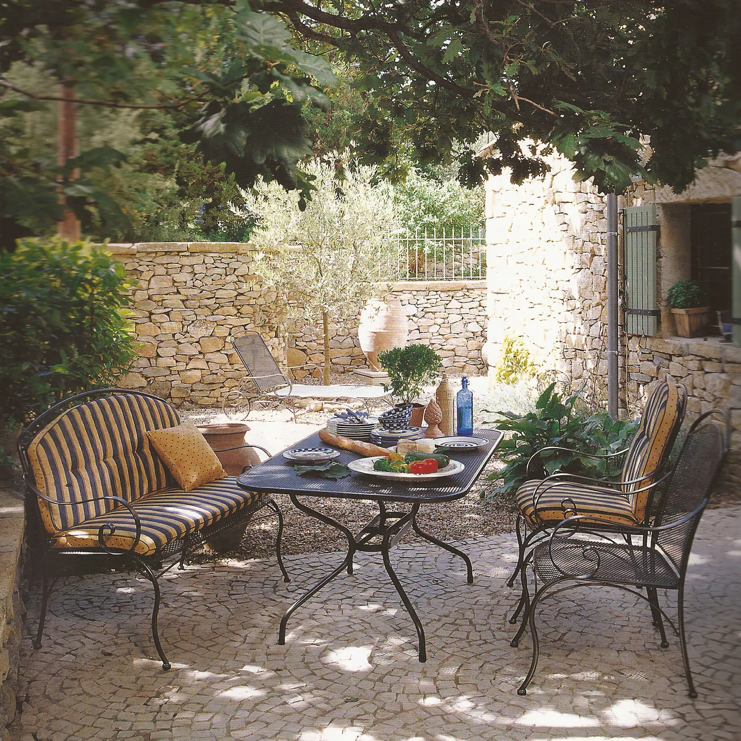 amenagment-jardin-terrasse-paves-uzes-emmanuel-magnin