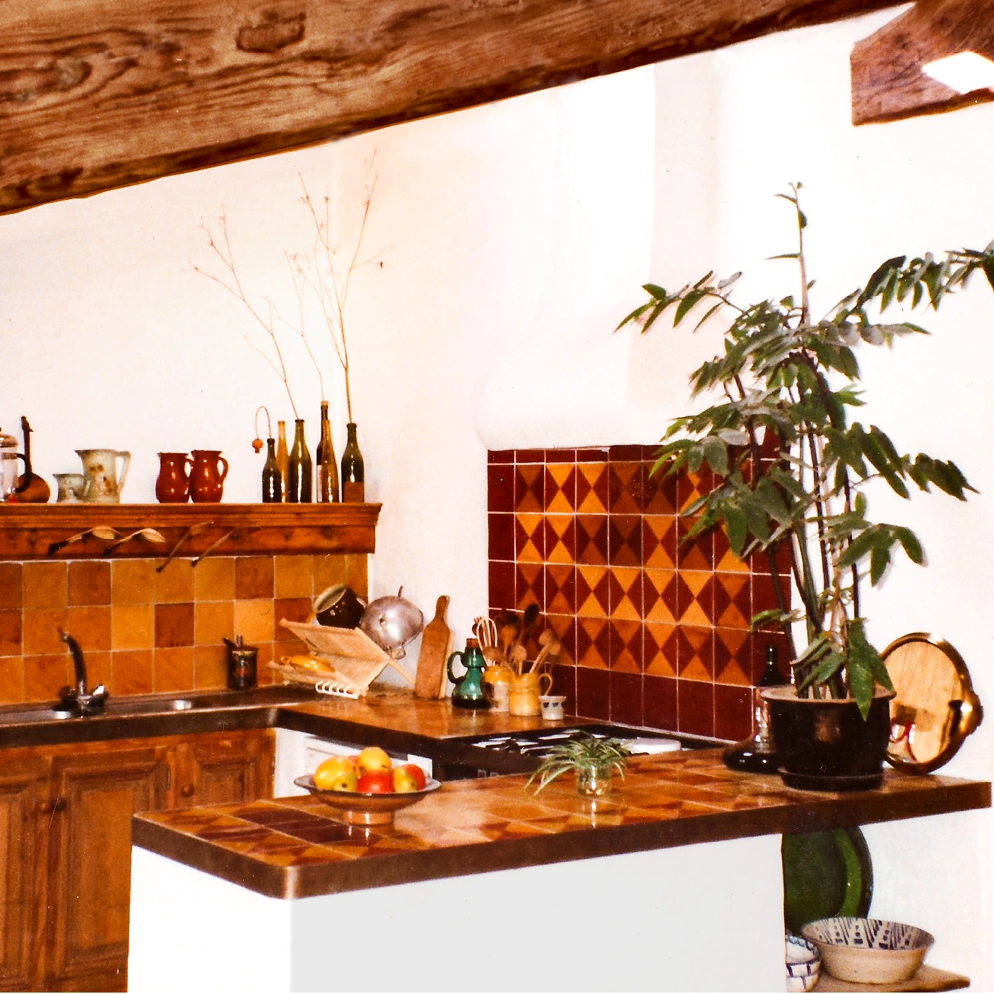 renovation-maison-ancienne-corconne-cuisine-emmanuel-magnin
